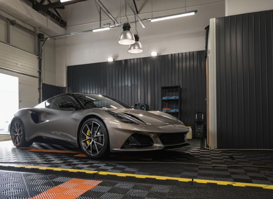 Detailní ruční mytí auta