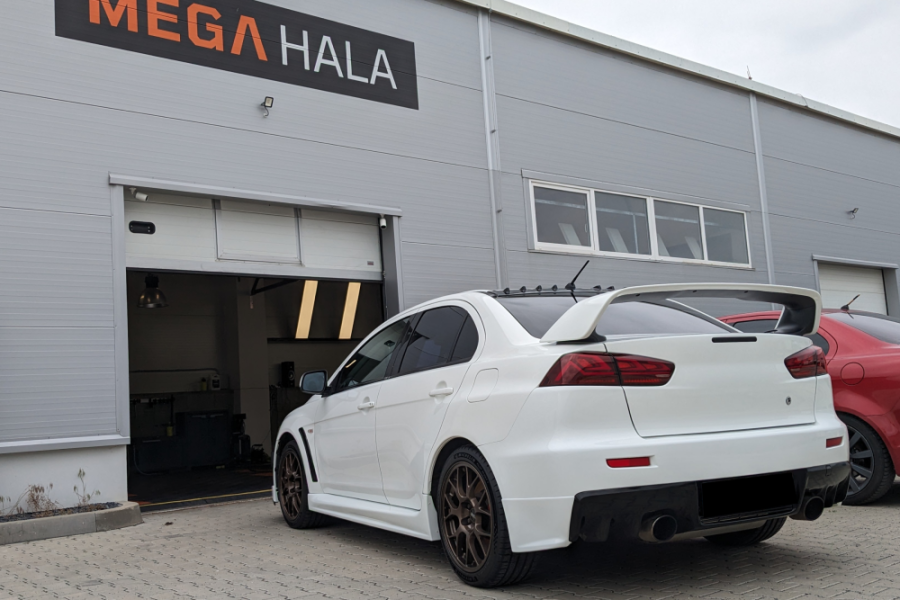 Mitsubishi Lancer EVO X