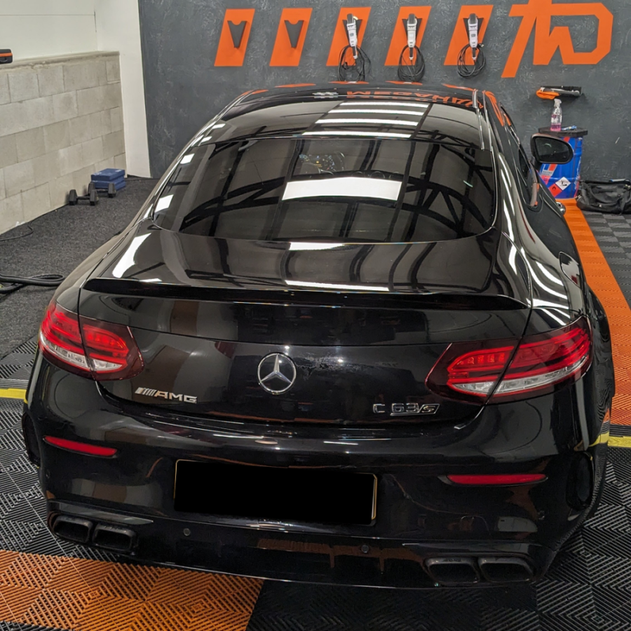 Mercedes C63 AMG